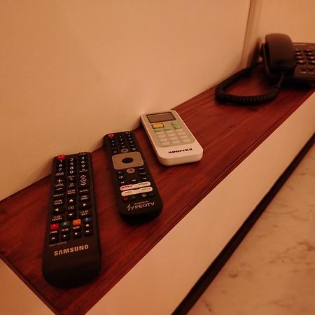 Diora Hotel Ратнапура Екстериор снимка