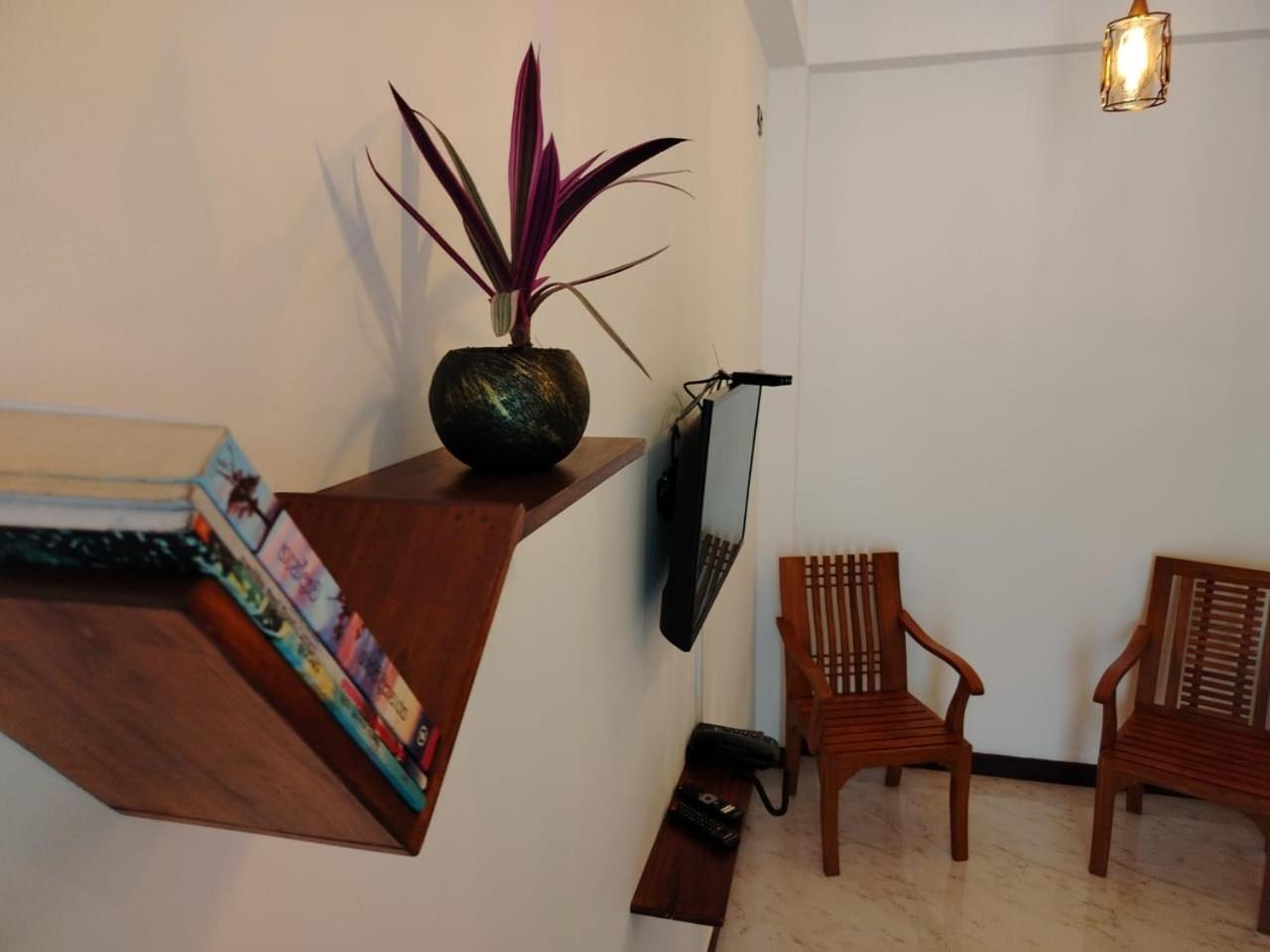 Diora Hotel Ратнапура Екстериор снимка